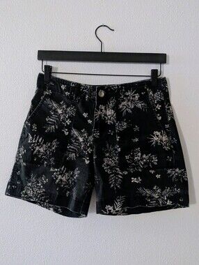 Lee Straight Fit Mid-rise Women's Shorts Floral Black White Cotton Medium